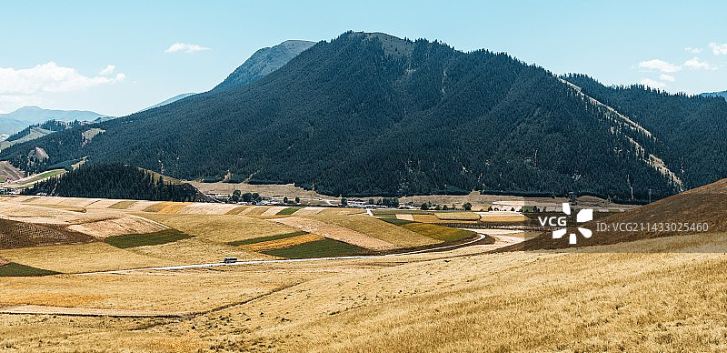 卓尔山下图片素材