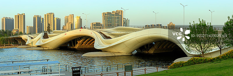 通州千荷泻露桥图片素材