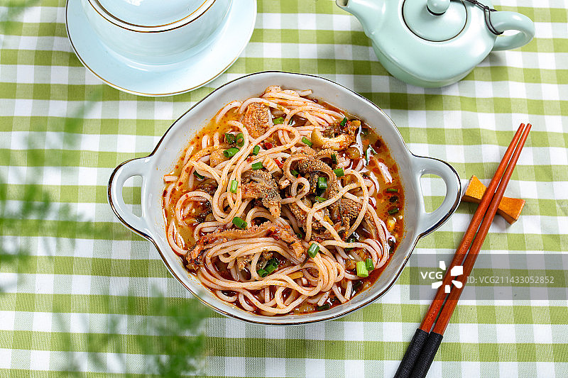 美味快餐小吃羊杂米线汤图片素材