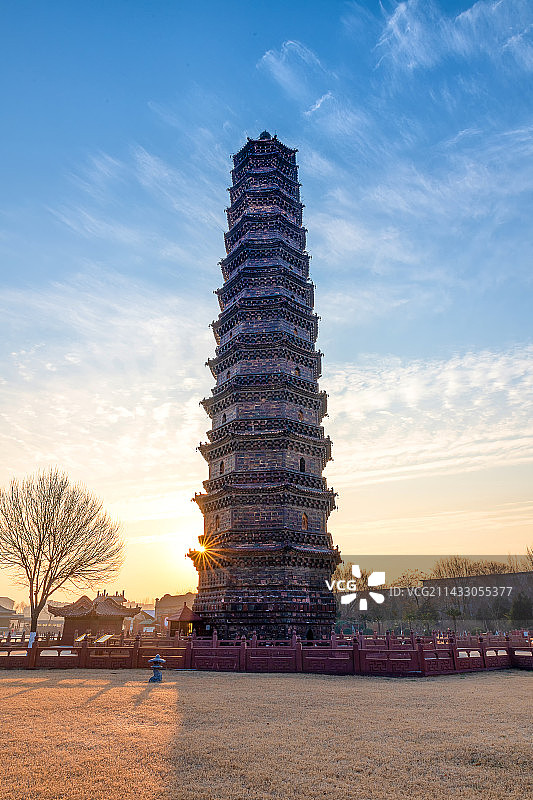 开封铁塔公园图片素材