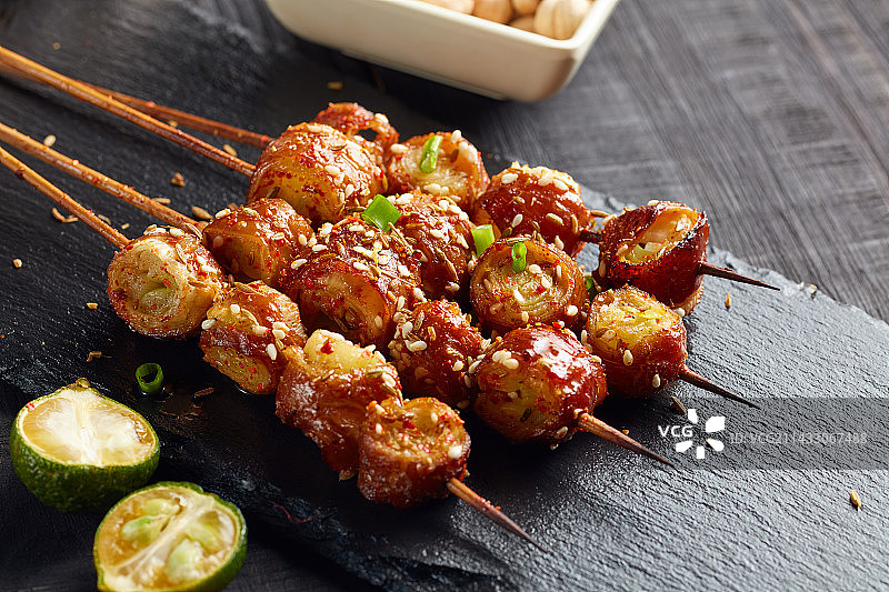 烤肥肠猪大肠串图片素材