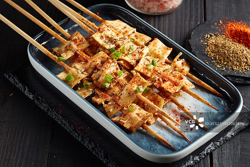 烧烤牛板筋图片素材