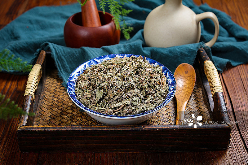 传统中医中药材车前草图片素材