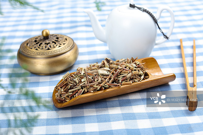 中国传统医学中医草药材忍冬藤图片素材