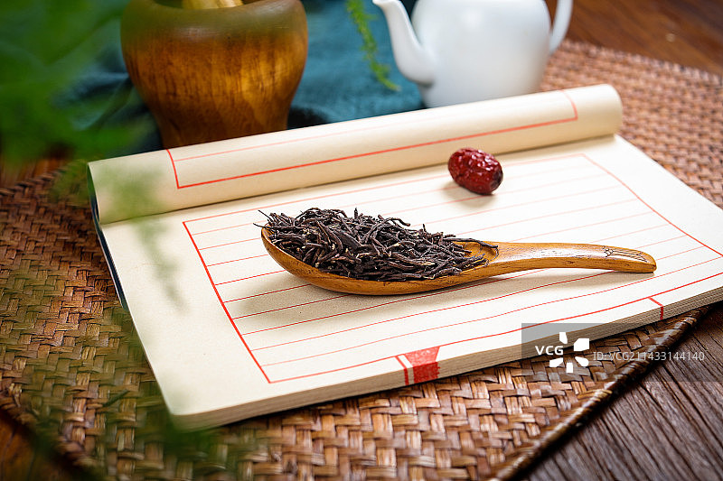 中国传统医学中医中草药材威灵仙图片素材