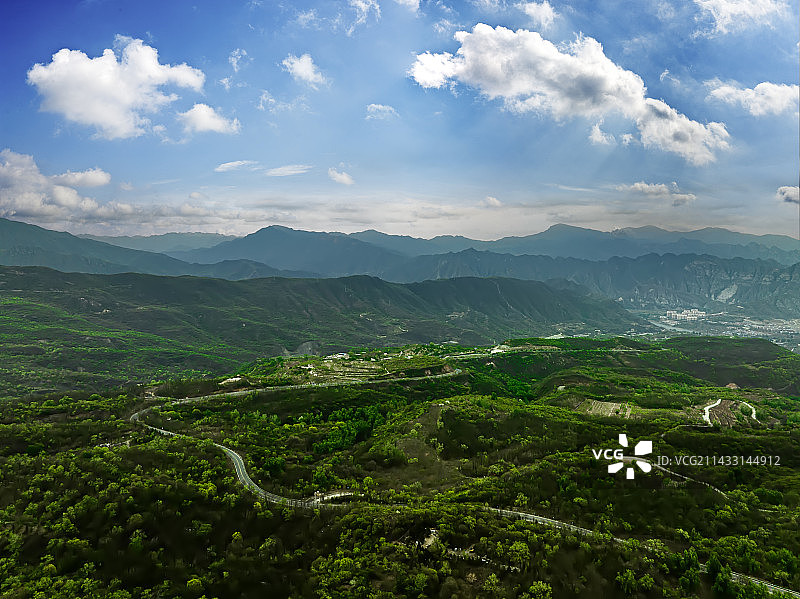 春色门头沟的山区spring图片素材