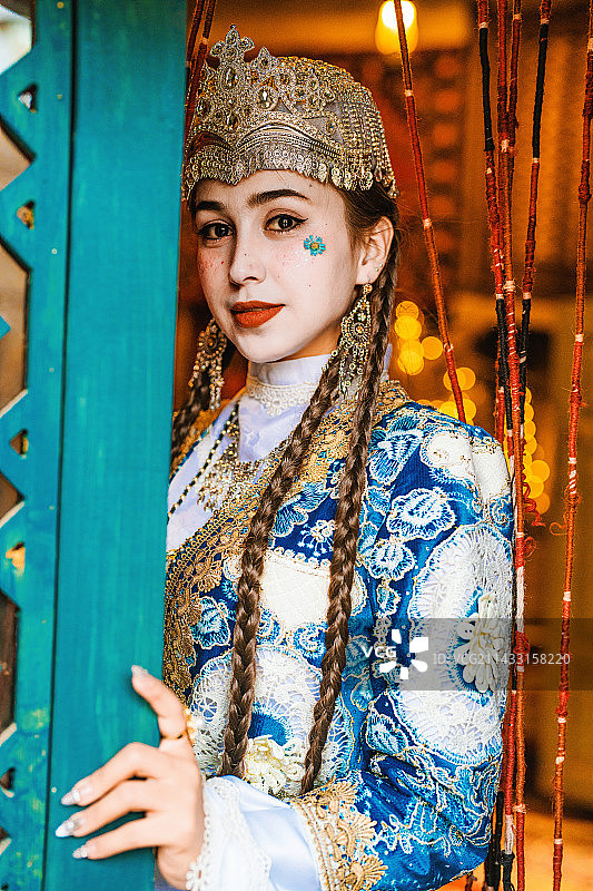 新疆 民族服饰 少女图片素材