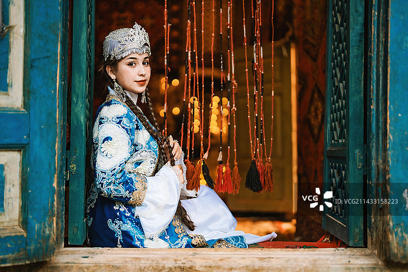 新疆 民族服饰 少女图片素材