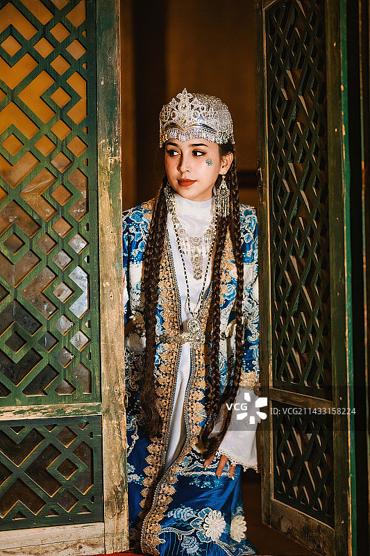 新疆 民族服饰 少女图片素材