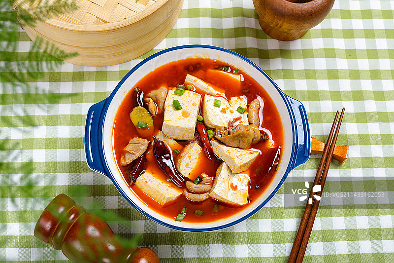 美味家常菜肥肠炖豆腐图片素材