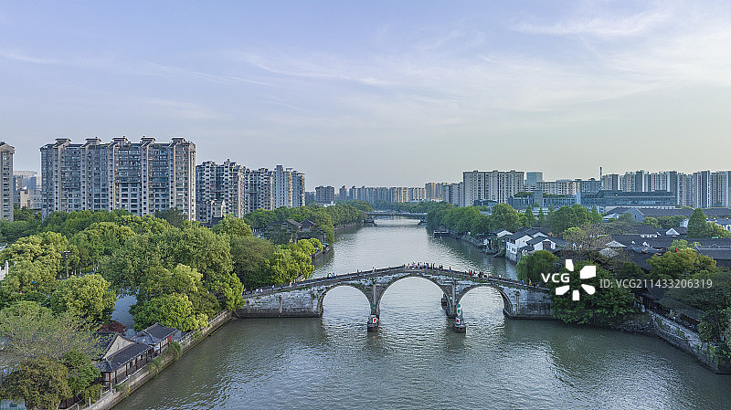 航拍杭州京杭大运河沿岸城市风光图片素材