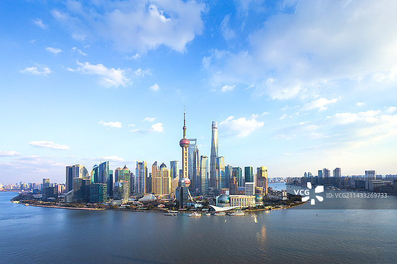 高空视角上海城市天际线图片素材