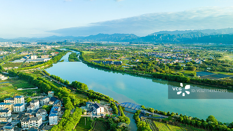 浙江丽水松阳松阴溪松古灌区春季绿色航拍图图片素材