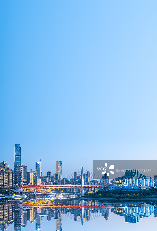 中国重庆城市夜景天际线图片素材