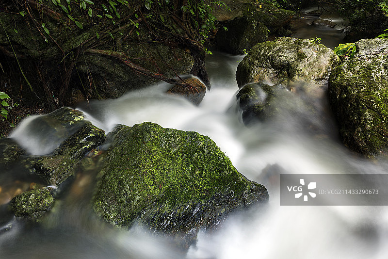 飞瀑魅影图片素材