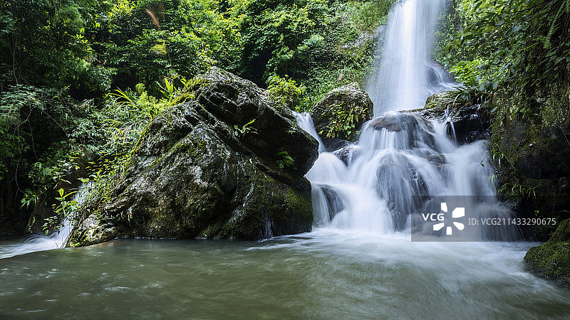 飞瀑魅影图片素材