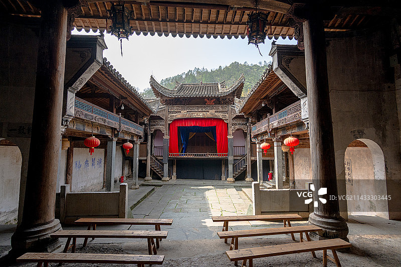 江西瑶里古镇程家祠堂戏楼图片素材