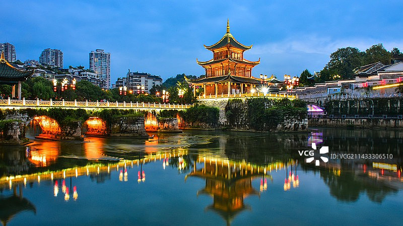 贵阳甲秀楼夜景图片素材