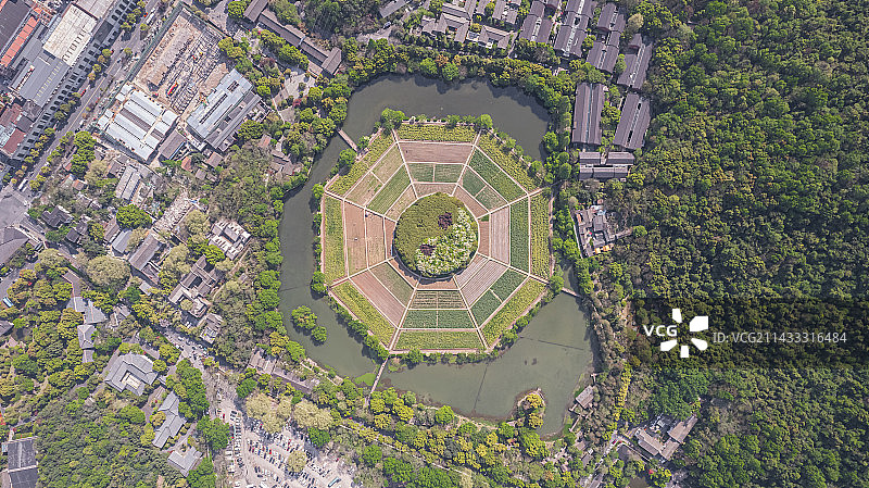 航拍视角下的八卦田遗址图片素材