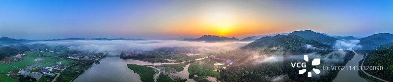 青山绿水日出图片素材