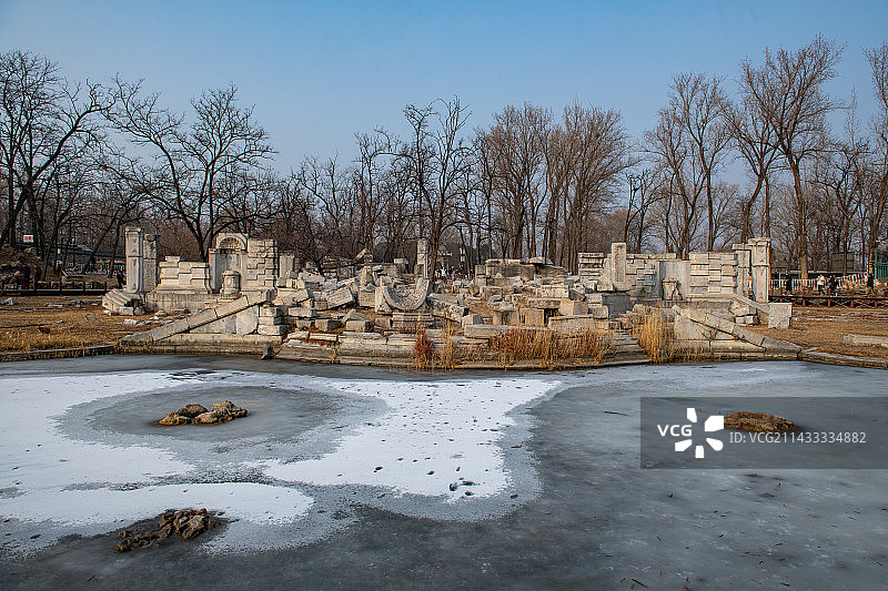 北京圆明园遗址公园谐奇趣遗址冬季风光图片素材