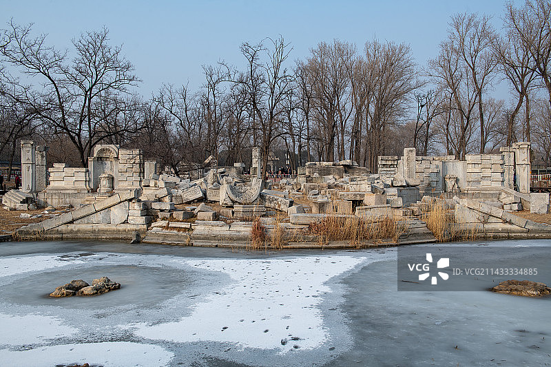北京圆明园遗址公园谐奇趣遗址冬季风光图片素材