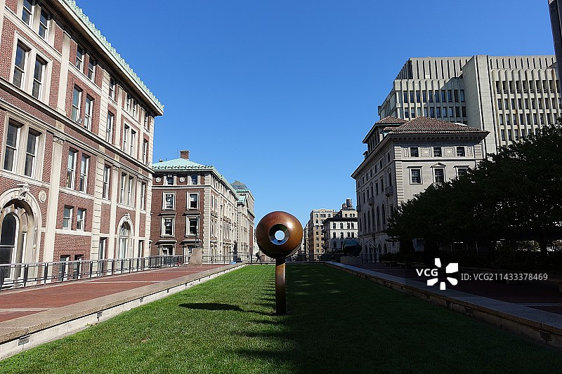 纽约哥伦比亚大学校园建筑与雕塑图片素材