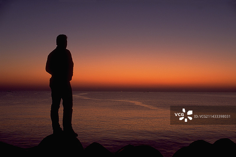 在韩国日本海的凯文·莫里斯图片素材