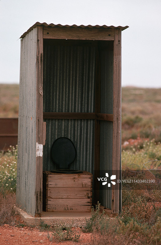蛋白石矿附近的厕所图片素材