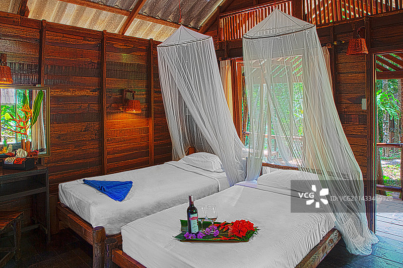 科索克河畔小屋的舒适客房，是游览科索克国家公园的理想下榻之地图片素材