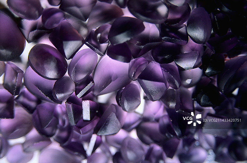 切割和抛光的紫水晶图片素材