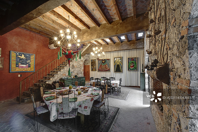 月亮屋干燥桩餐饮室图片素材