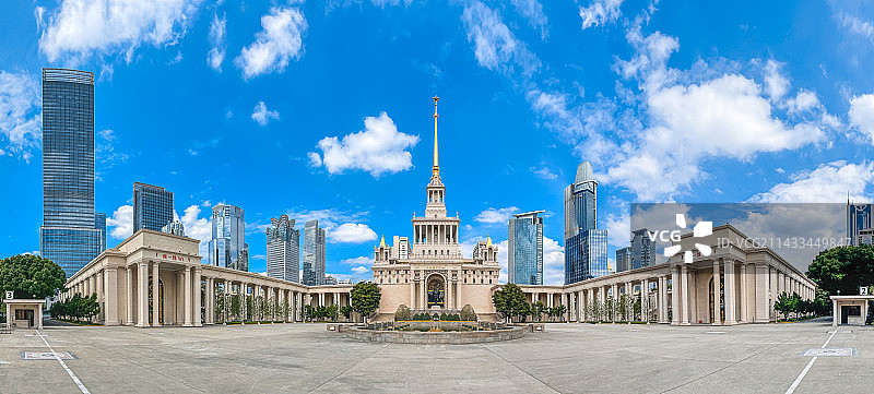 城市建筑与广场之中苏友好大厦图片素材
