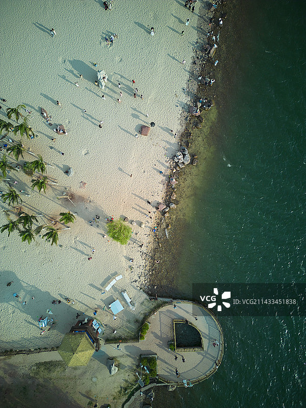 西昌邛海金鳞沙滩图片素材