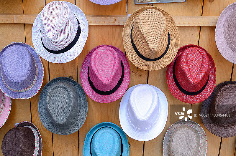 卡斯泰拉纳出售的草帽图片素材