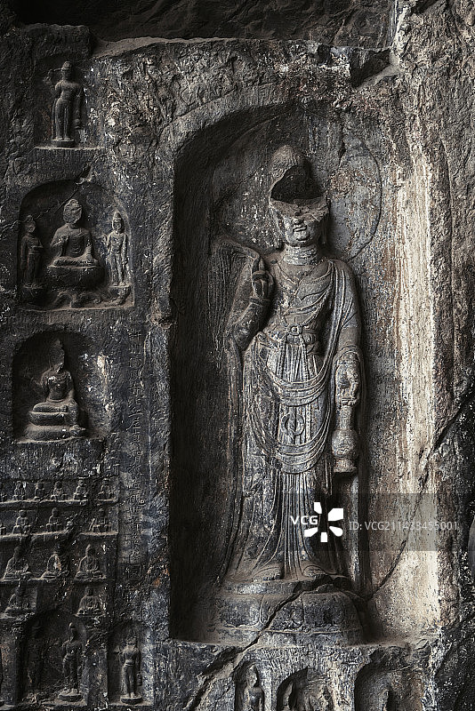 洛阳 龙门石窟 石刻菩萨图片素材