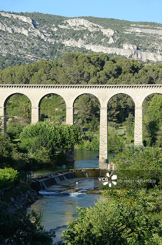 索尔格输水道和沃克吕兹喷泉河图片素材