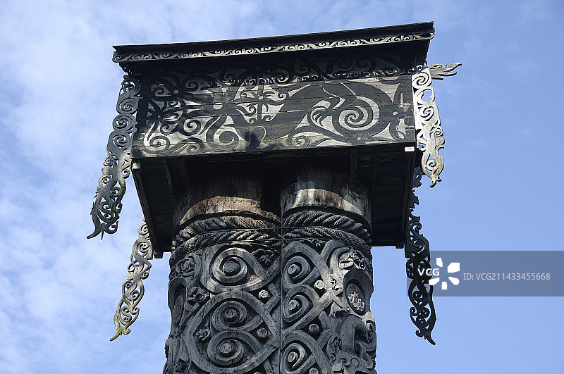 婆罗洲的祭祀葬礼柱图片素材