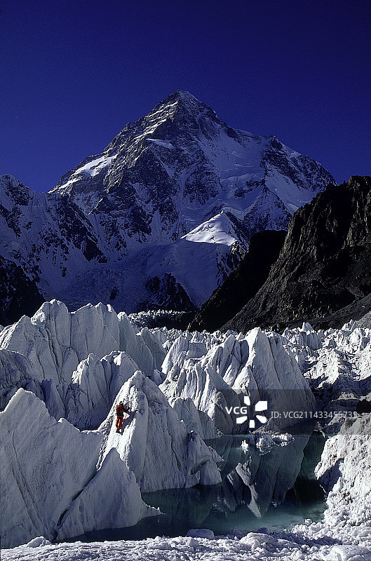 攀冰者，戈德温·奥斯汀冰川图片素材