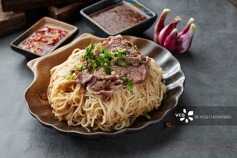 潮式牛肉拌粉图片素材