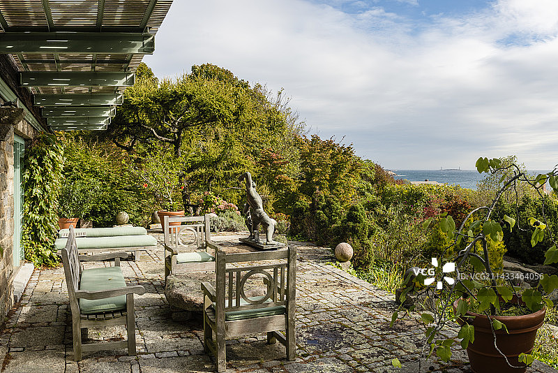 古董商安德鲁·斯平德勒-罗斯勒在马萨诸塞州的家图片素材