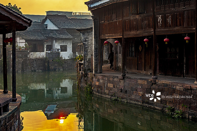 新市古镇走廊图片素材