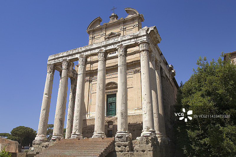 安东尼努斯和福斯蒂娜神庙图片素材