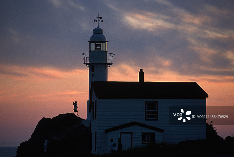 日落时分的龙虾头湾灯塔图片素材