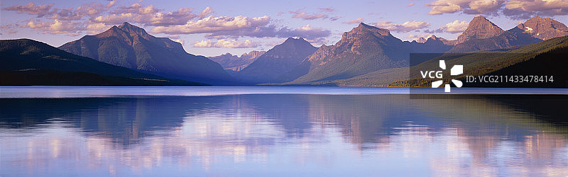 麦克唐纳湖图片素材