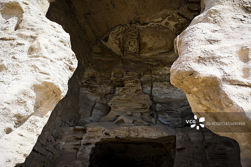 山西大同云冈石窟佛像图片素材