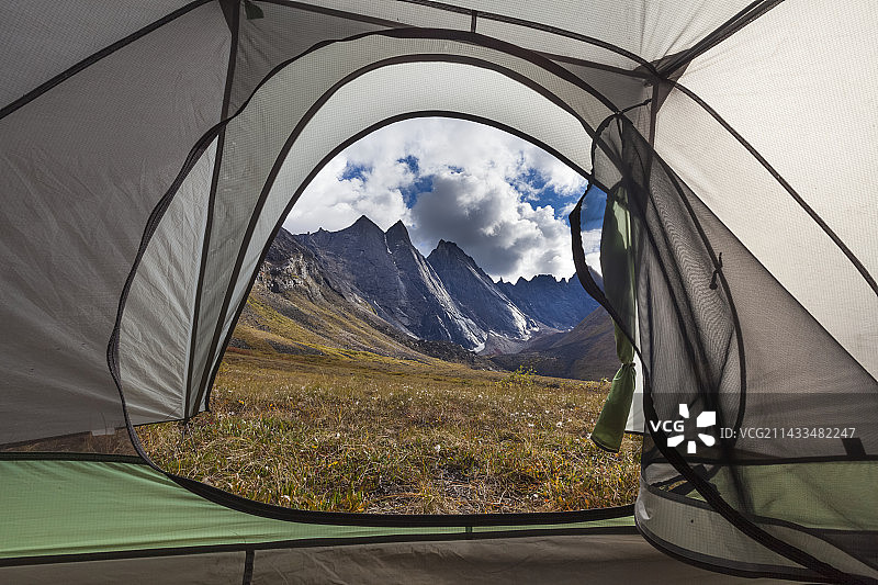 山地帐篷景观图片素材