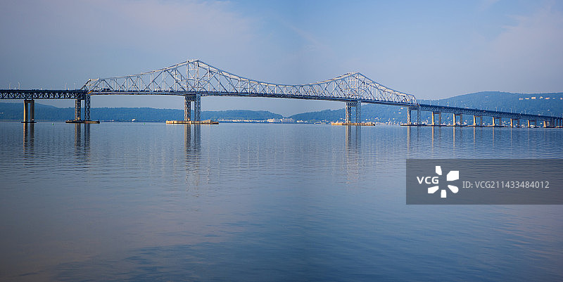 塔潘泽大桥，塔里敦图片素材