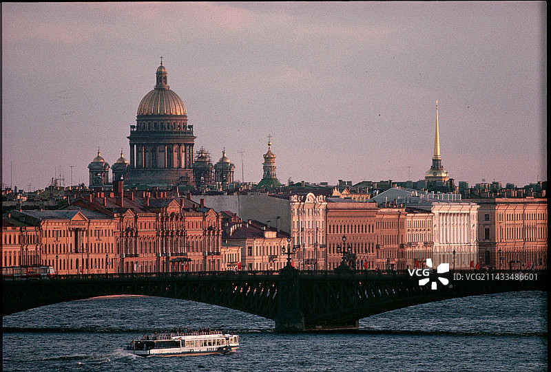 圣彼得堡的涅瓦河风光图片素材