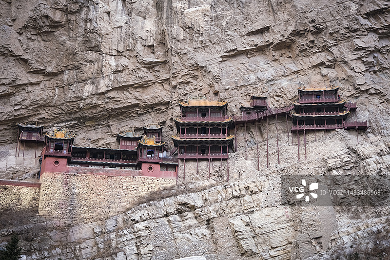 山西大同悬空寺险峻的建筑外观图片素材